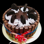 Kit Kat Oreo Cake